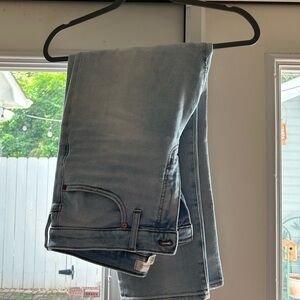 Madewell Light Blue Mid Rise Jeans with Knee Rip